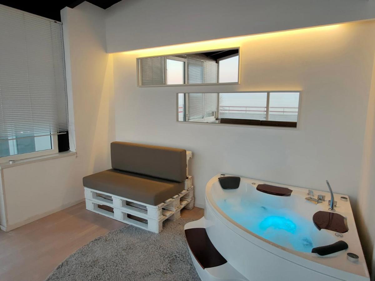 Seafront Suites Bari Luaran gambar